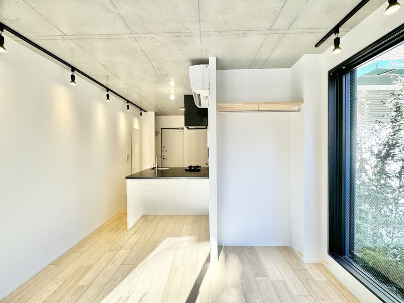Room image 9
