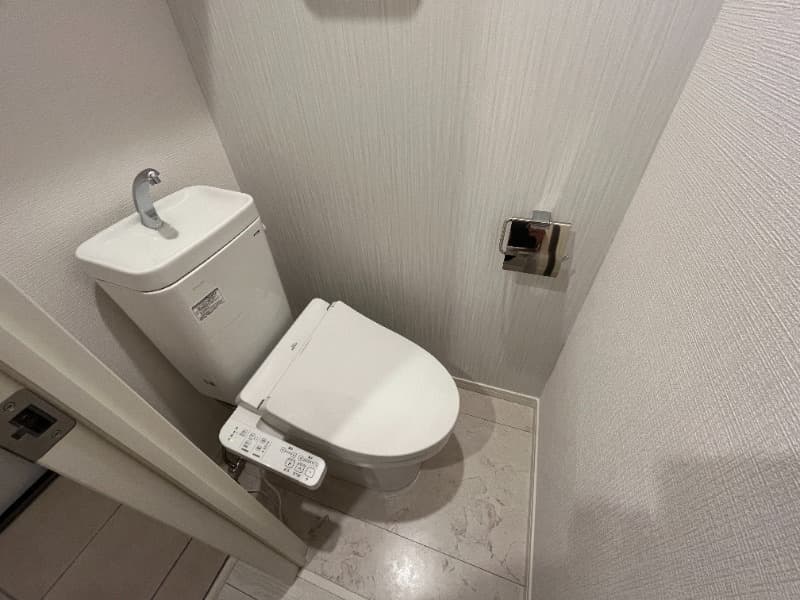 Room image 9