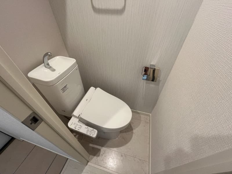 Room image 9