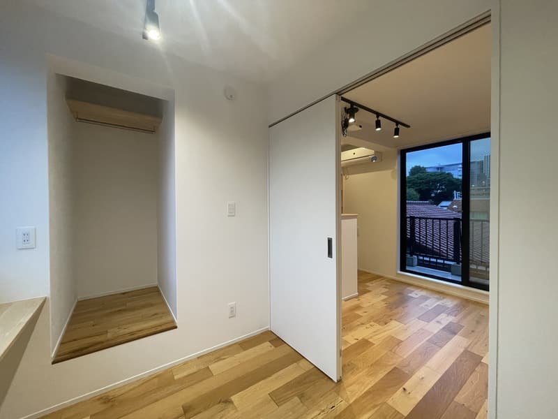 Room image 8