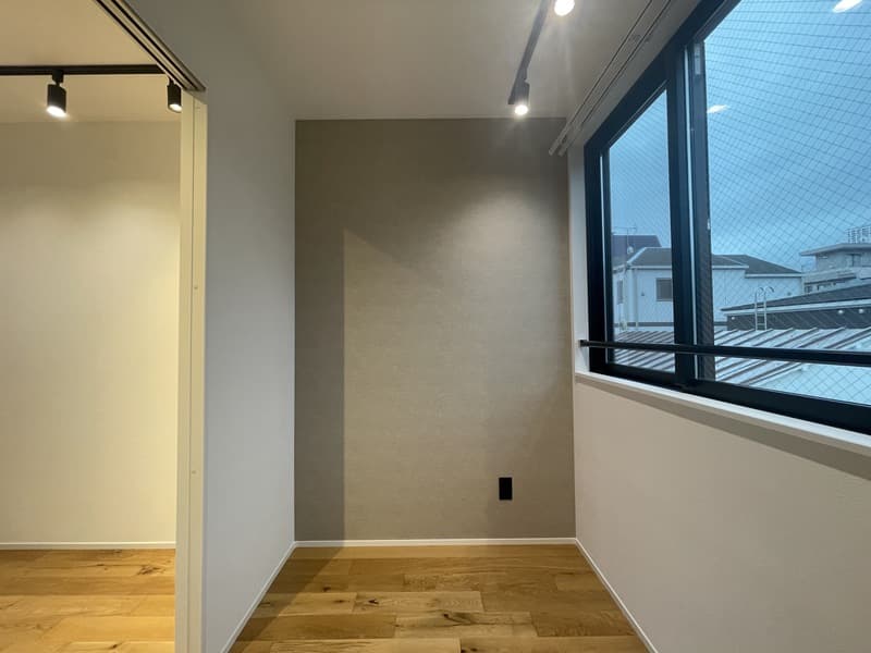 Room image 9