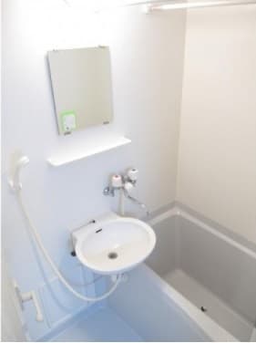 Room image 10
