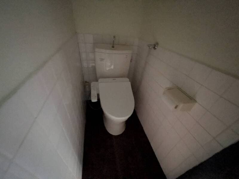 Room image 11