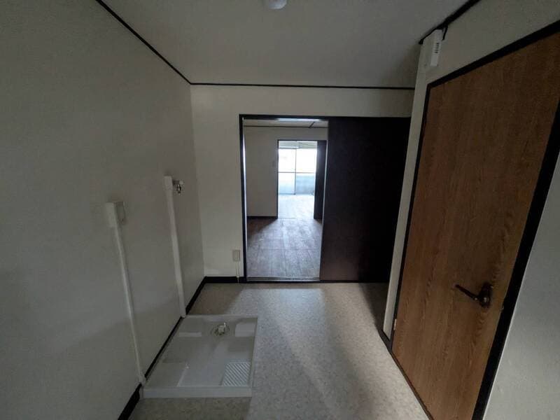 Room image 13