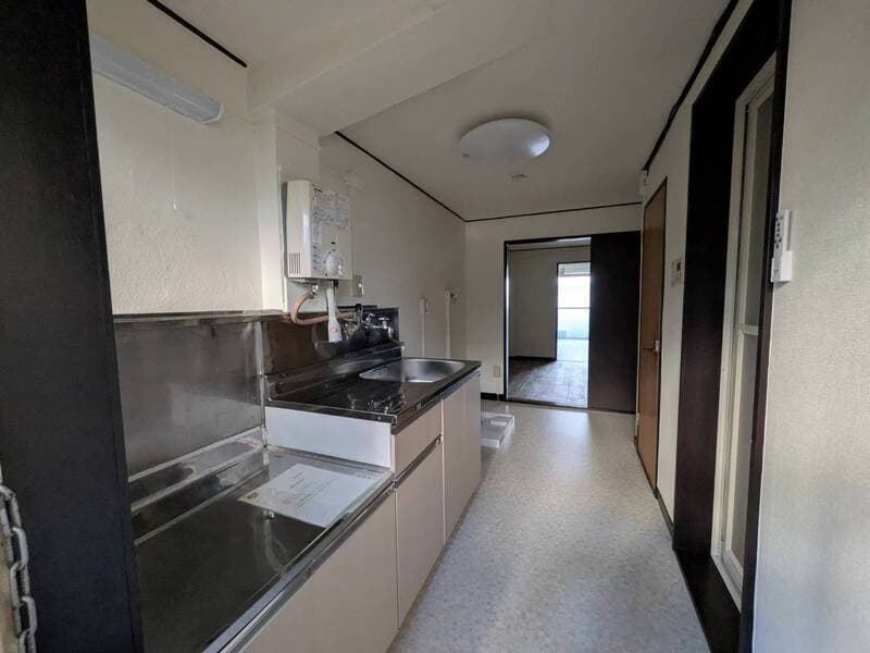 Room image 14