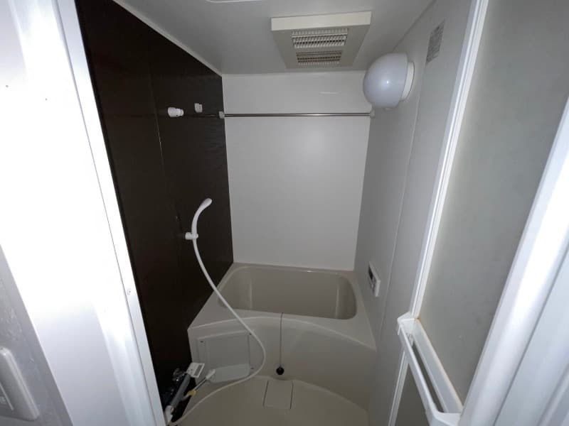Room image 14