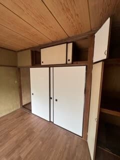 Room image 13