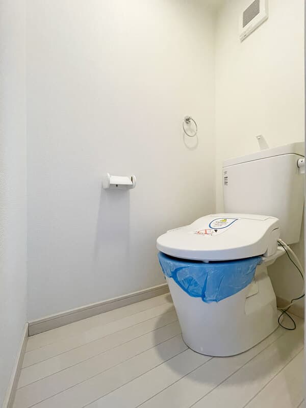 Room image 8
