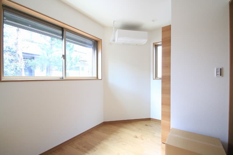 Room image 8