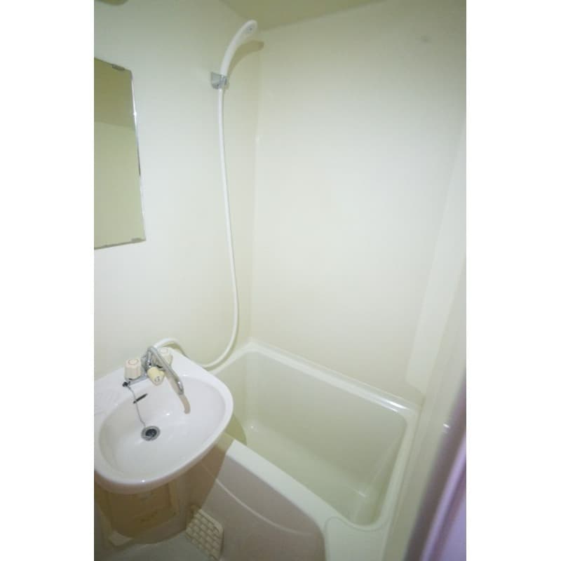 Room image 13