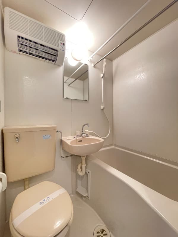 Room image 11