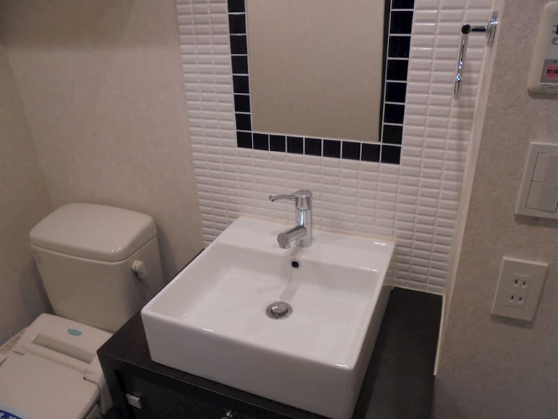 Room image 8