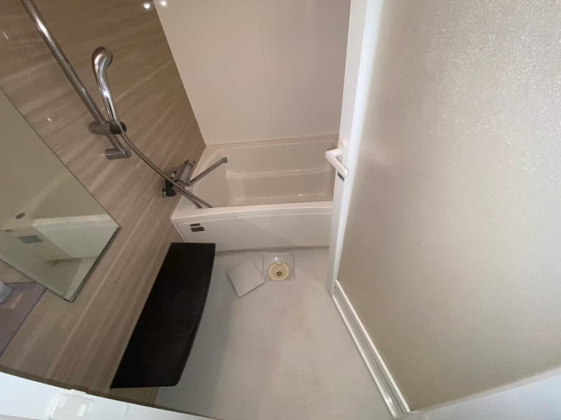 Room image 15