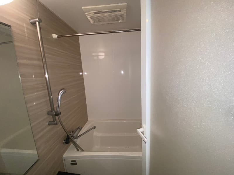 Room image 16