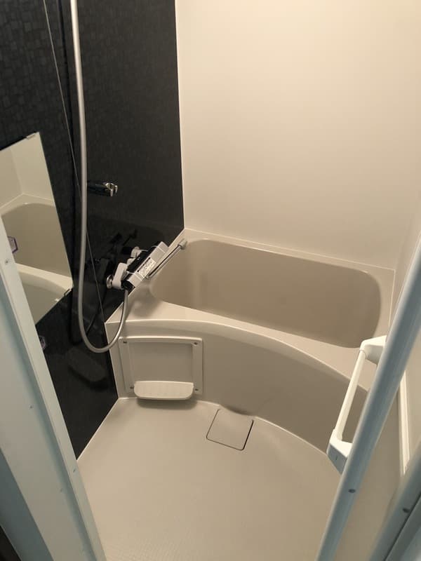 Room image 11