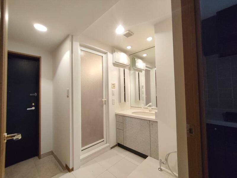 Room image 13