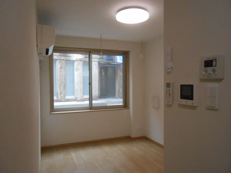 Room image 13