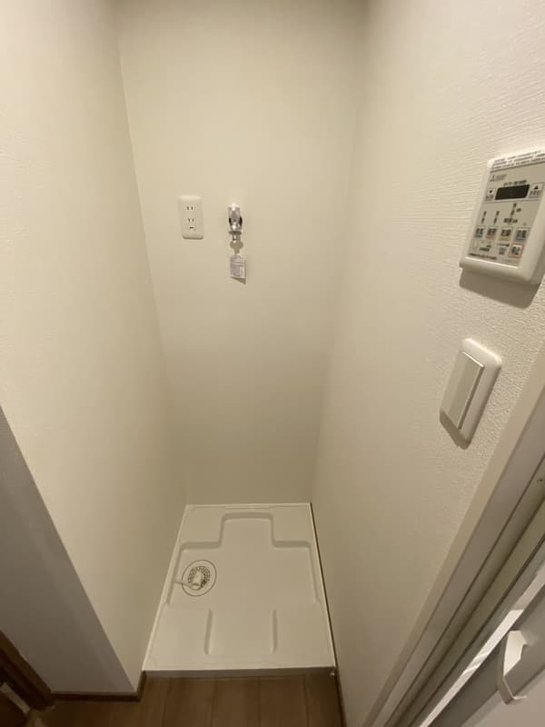 Room image 11