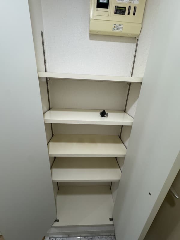 Room image 10