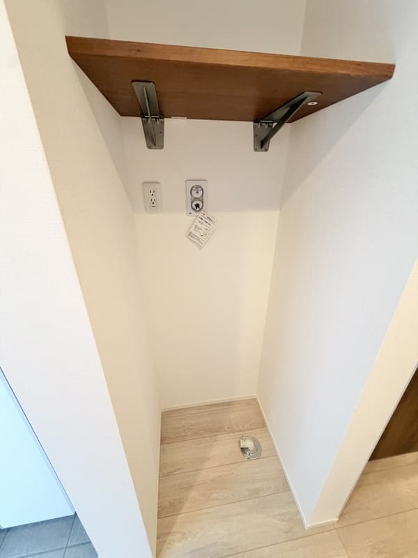 Room image 12