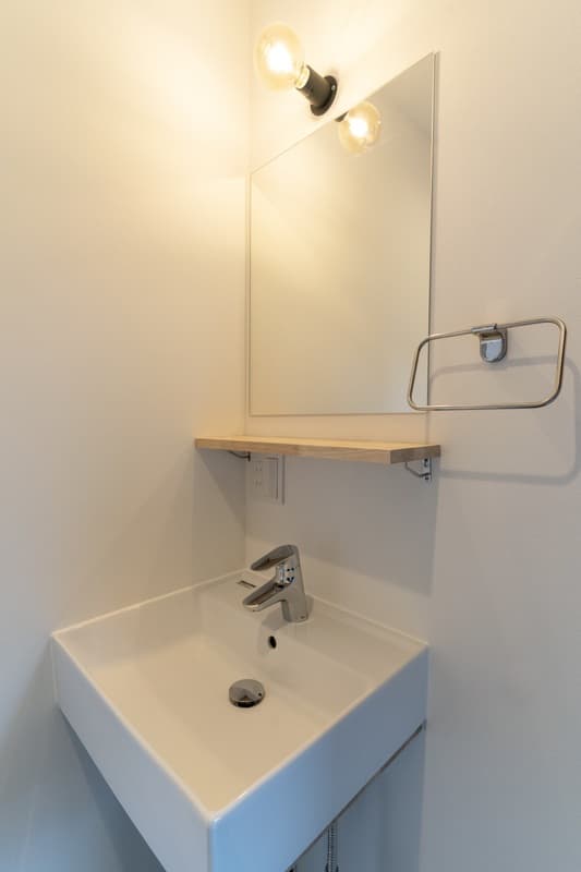 Room image 10