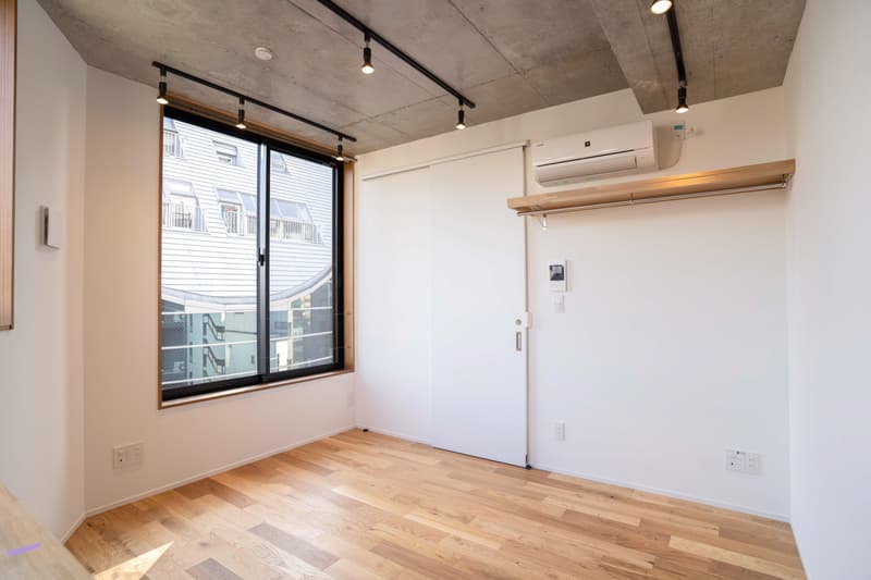 Room image 13