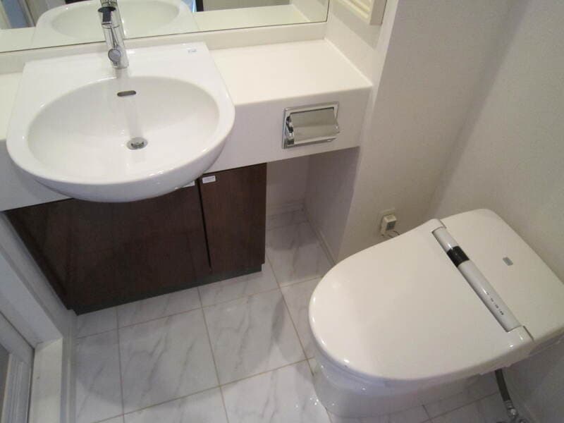 Room image 11