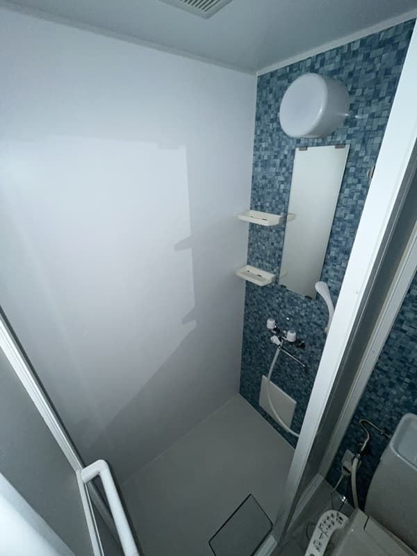 Room image 12