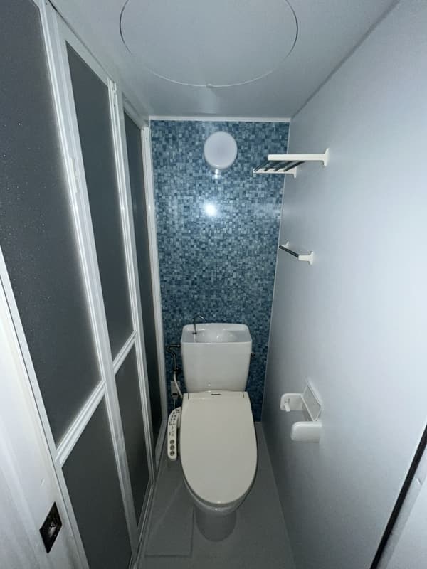 Room image 13