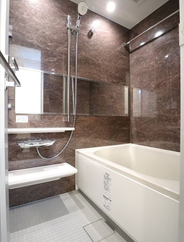 Room image 12