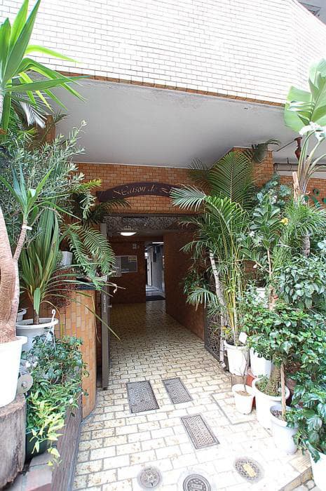 Room image 12