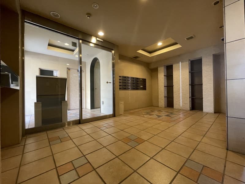 Room image 13