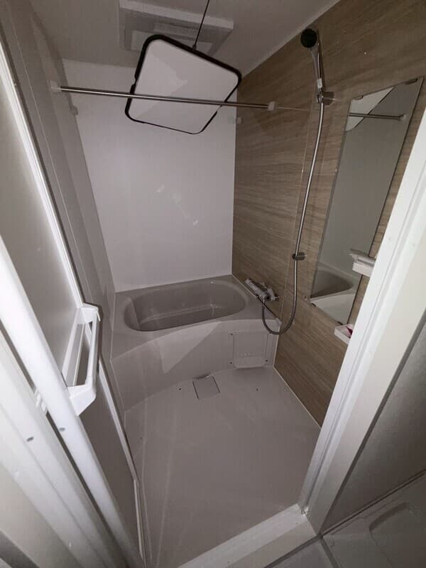 Room image 12