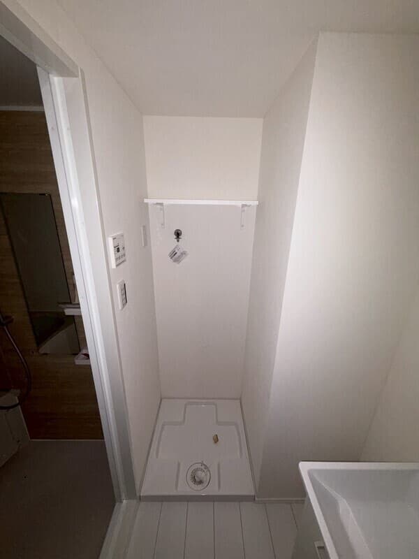 Room image 15