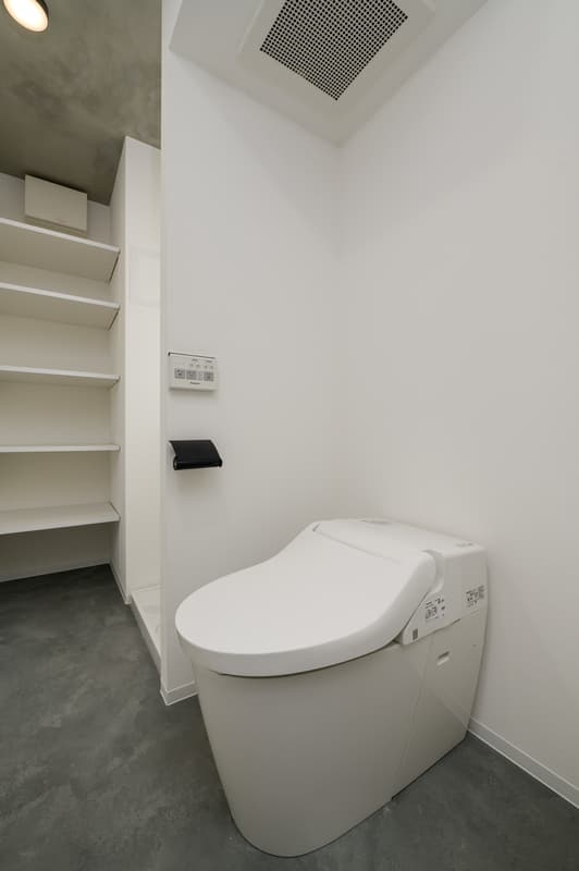 Room image 8