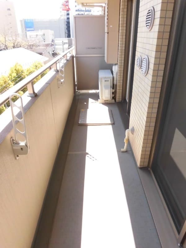 Room image 12