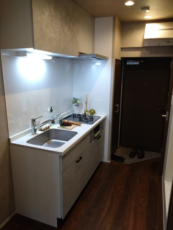 Room image 8