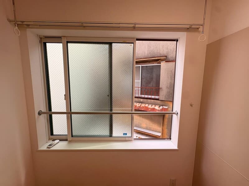Room image 15