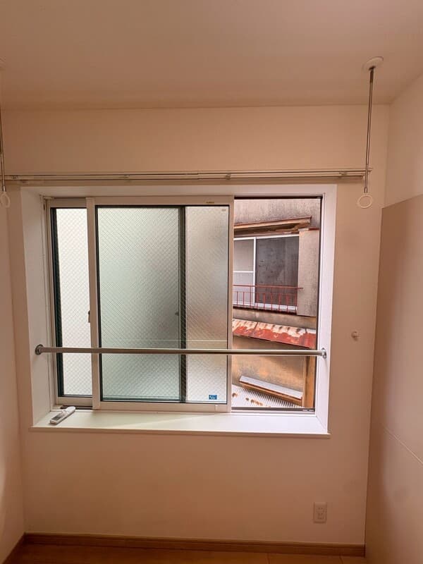 Room image 16
