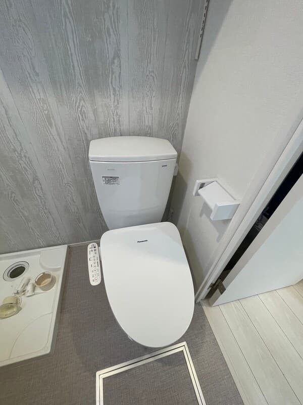 Room image 13