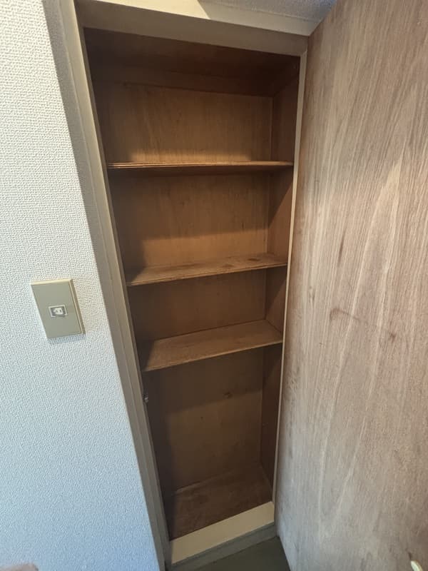 Room image 8