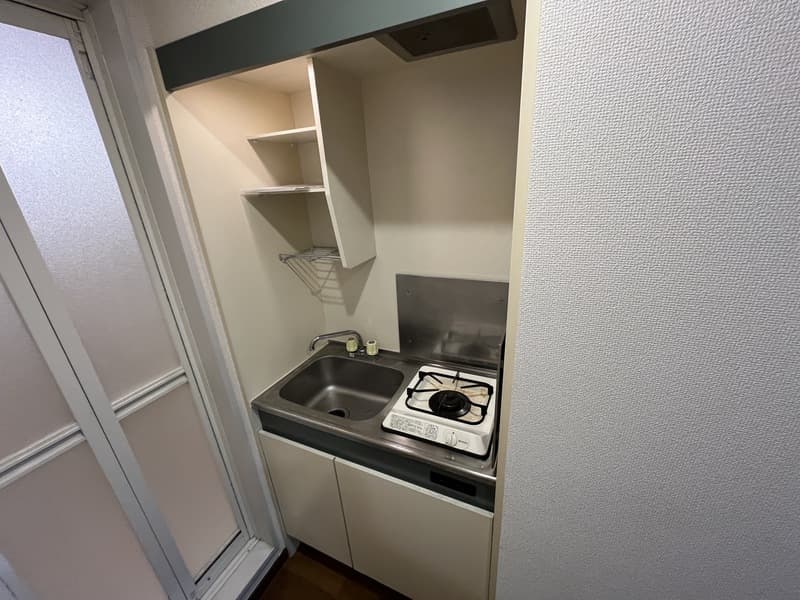 Room image 9