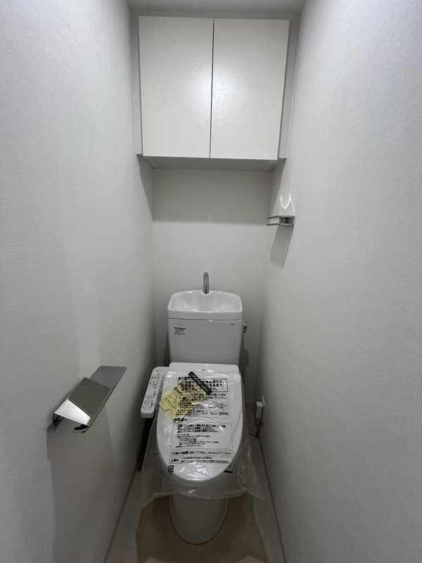 Room image 8