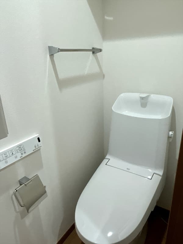 Room image 10