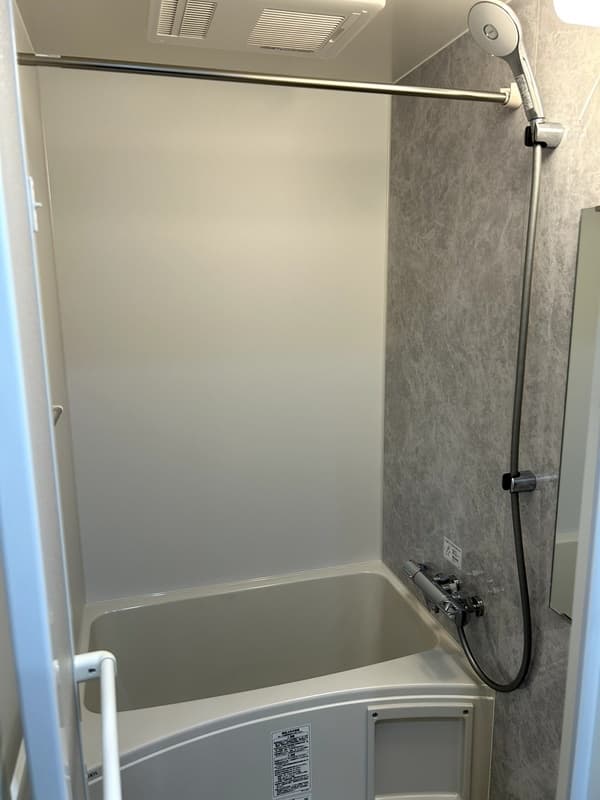 Room image 12