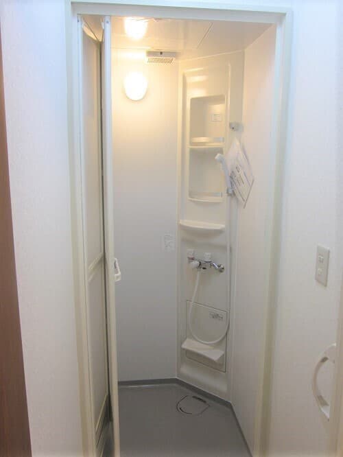 Room image 8