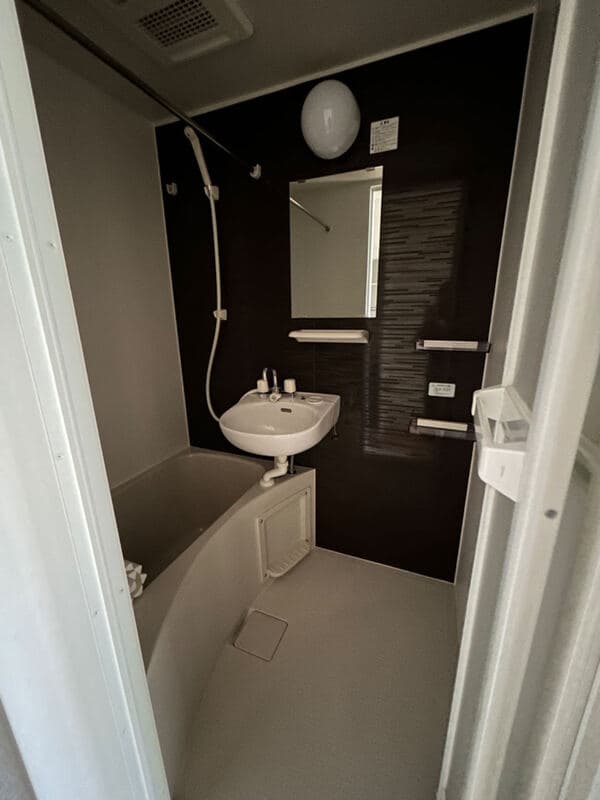 Room image 14