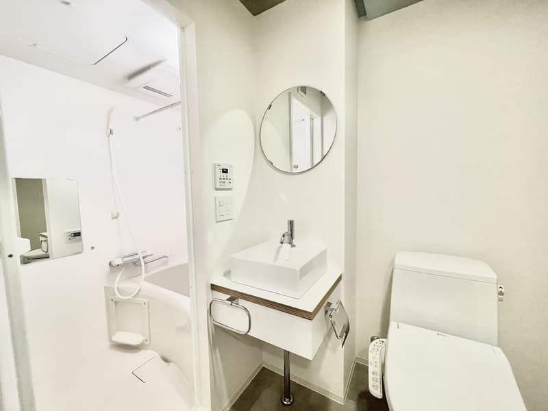 Room image 10