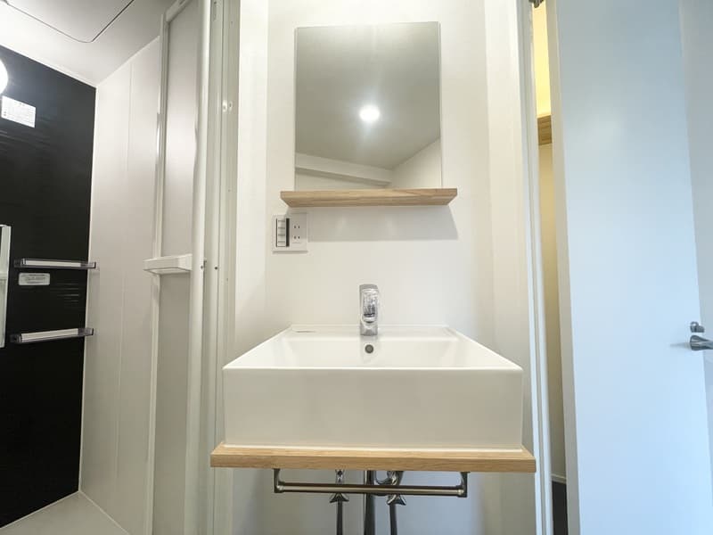 Room image 13