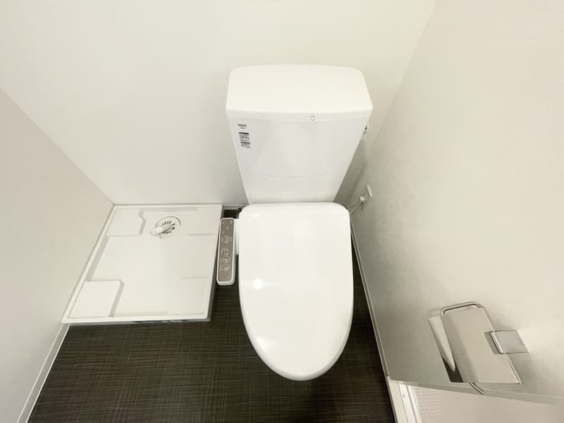 Room image 15